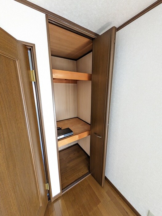 物件内観写真18　(収納)