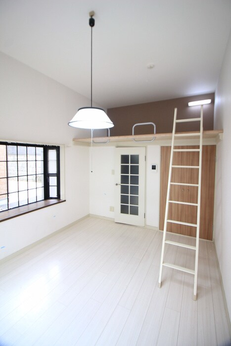 物件内観写真9　(居室)