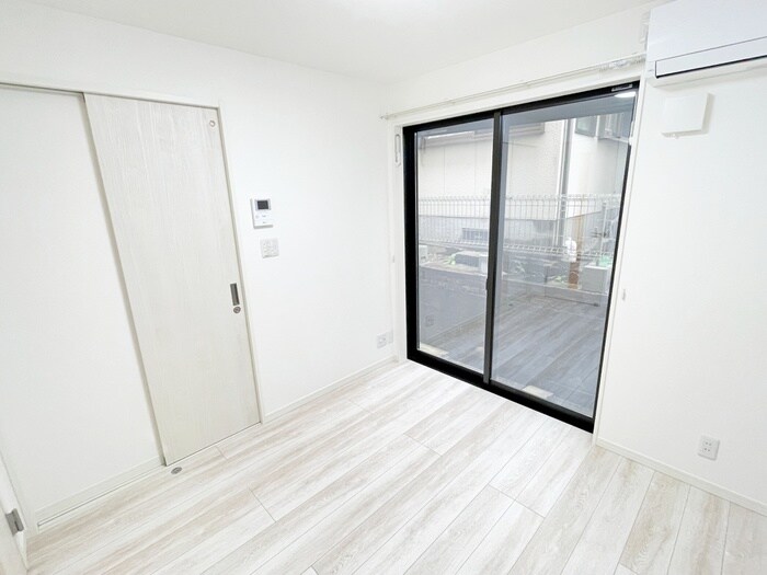 物件内観写真10　(居室)