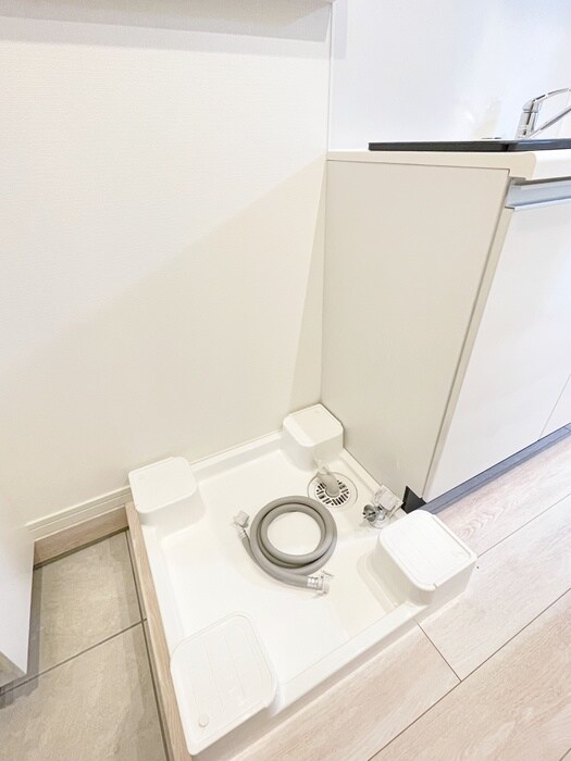 物件内観写真16　(洗濯機置場)