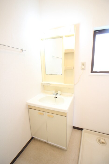 物件内観写真10　(洗面)