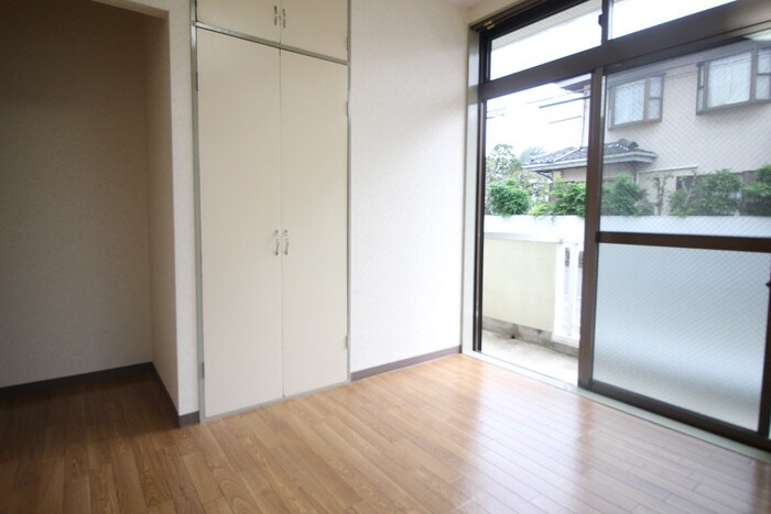 物件内観写真13　(居室)