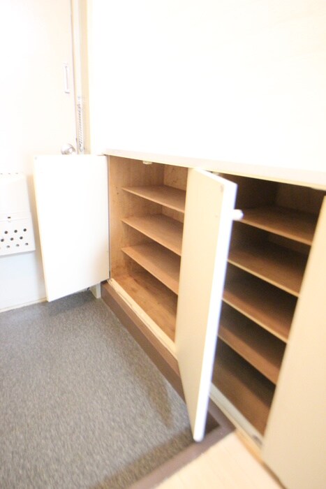 物件内観写真16　(靴箱)