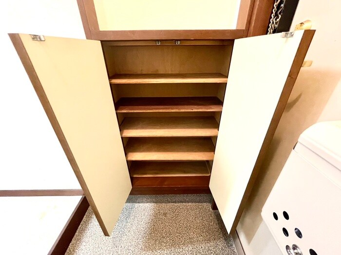 物件内観写真17　(靴箱)