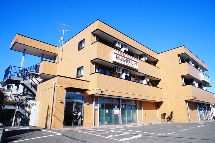 物件外観写真2　(駐車場)