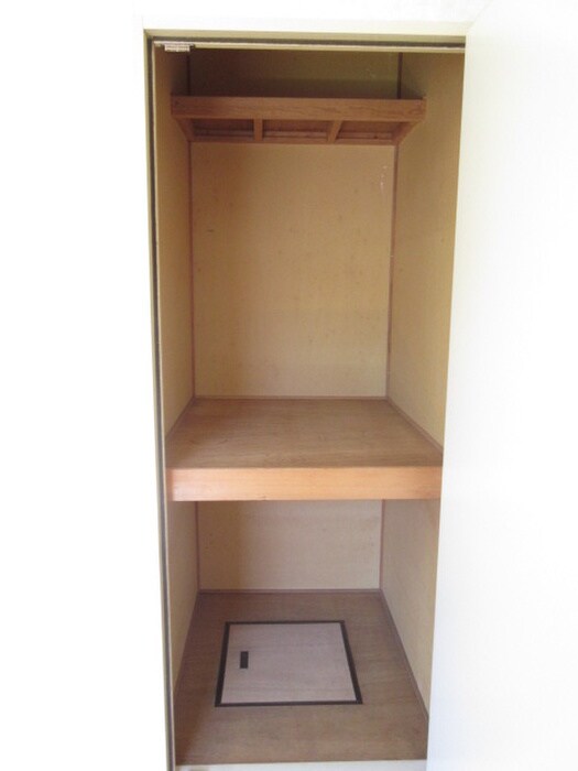 物件内観写真14　(収納)