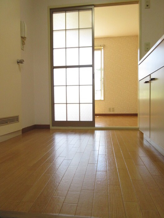 物件内観写真21　(廊下)