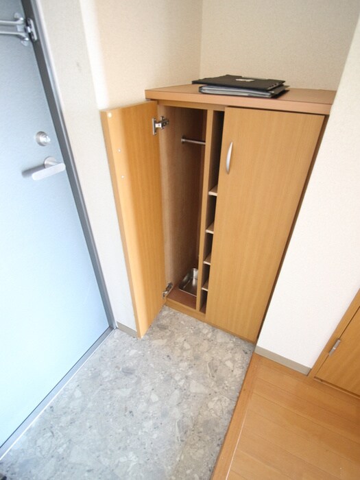 物件内観写真7　(靴箱)