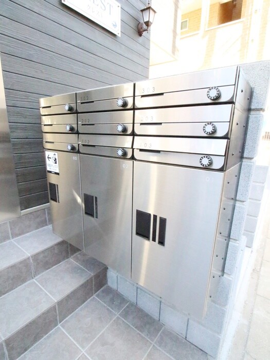 物件外観写真4　(建物設備)