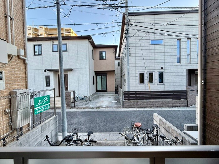 物件内観写真17　(室内からの展望)