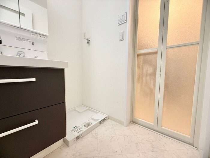 物件内観写真21　(洗濯機置場)