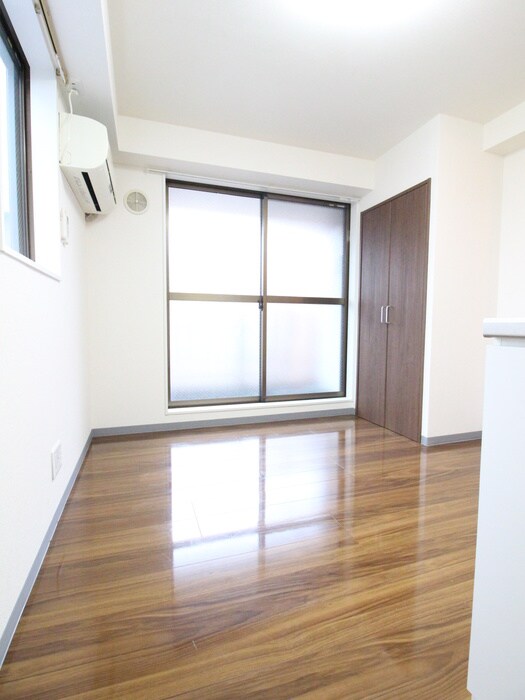 物件内観写真11　(居室)