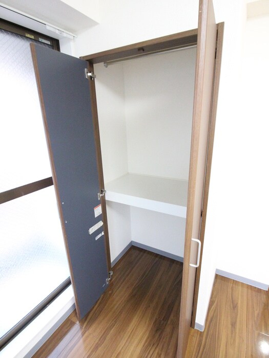物件内観写真18　(収納)