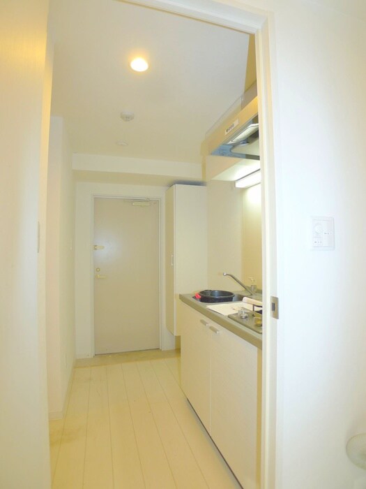 物件内観写真18　(廊下)