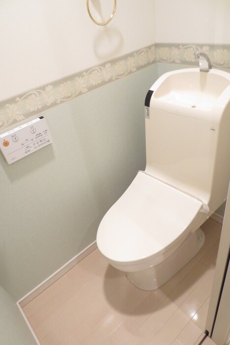 物件内観写真12　(トイレ)