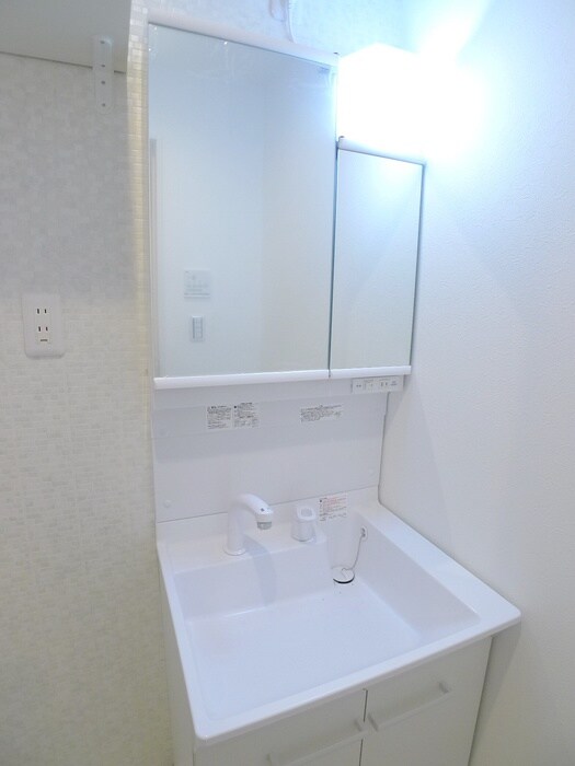 物件内観写真9　(洗面)