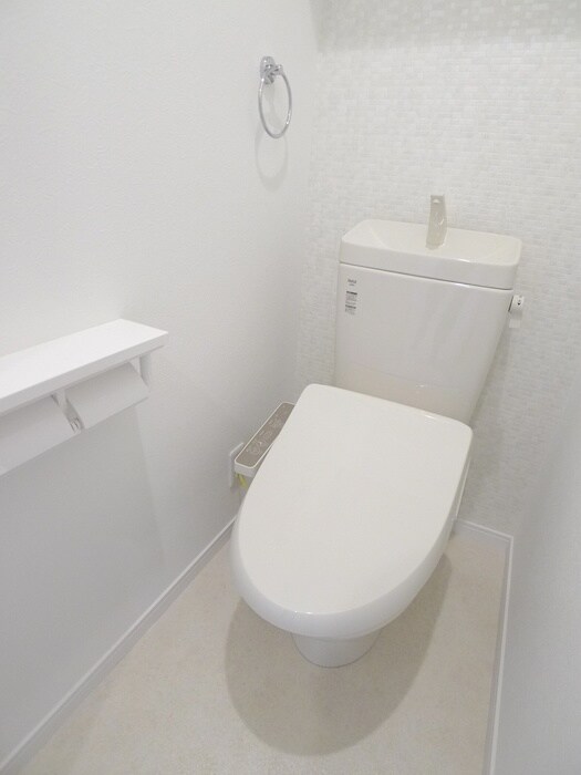 物件内観写真13　(トイレ)