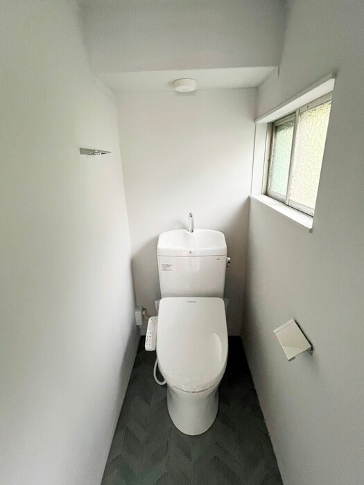 物件内観写真15　(トイレ)