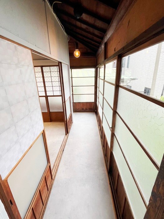 物件内観写真21　(廊下)