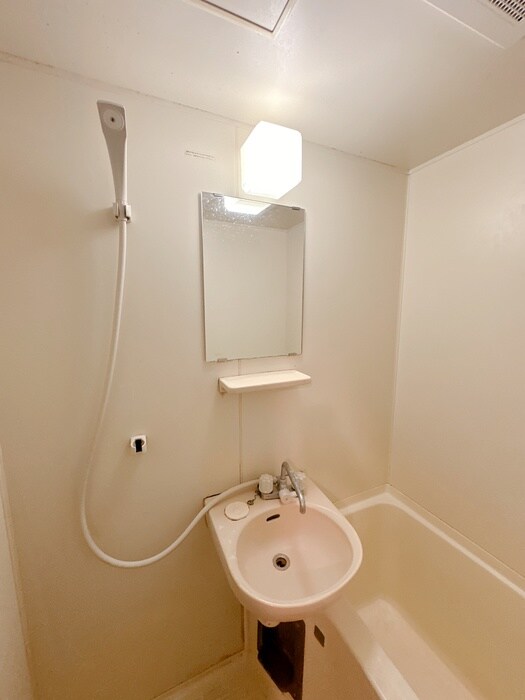 物件内観写真13　(洗面)