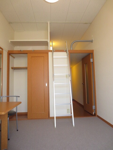 物件内観写真5　(居室)