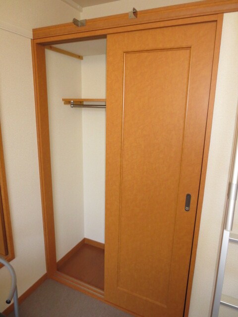 物件内観写真7　(収納)