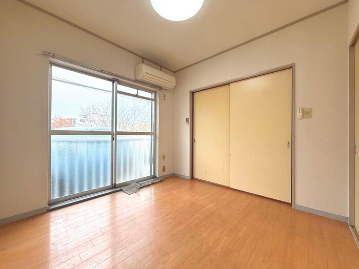 物件内観写真15　(居室)