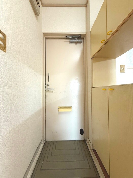 物件内観写真21　(玄関)