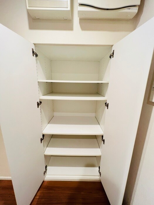 物件内観写真12　(収納)