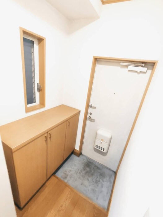 物件内観写真19　(玄関)