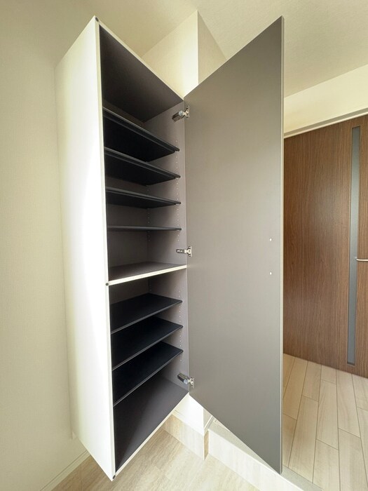 物件内観写真15　(靴箱)