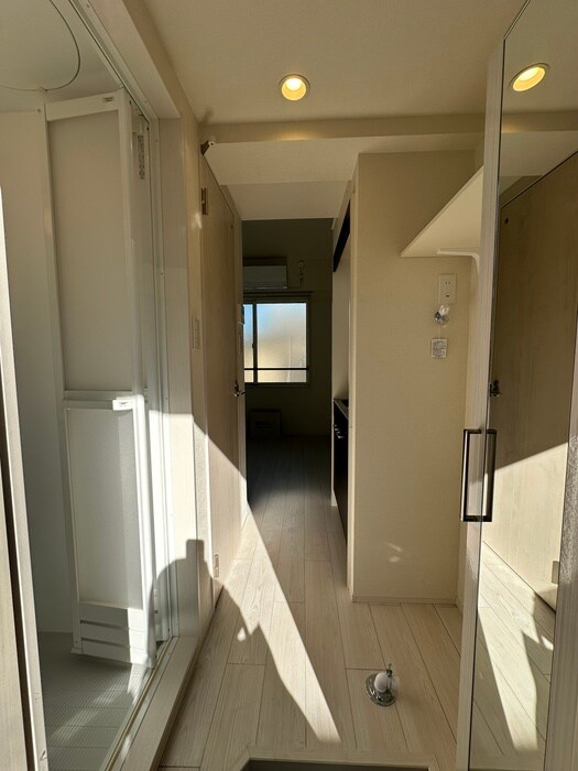 物件内観写真10　(廊下)