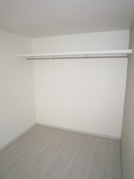 物件内観写真11　(収納)