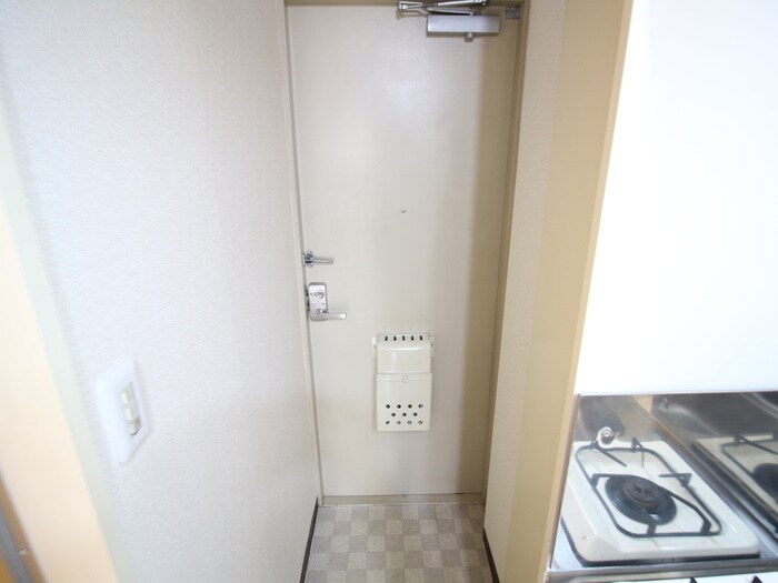 物件内観写真19　(玄関)