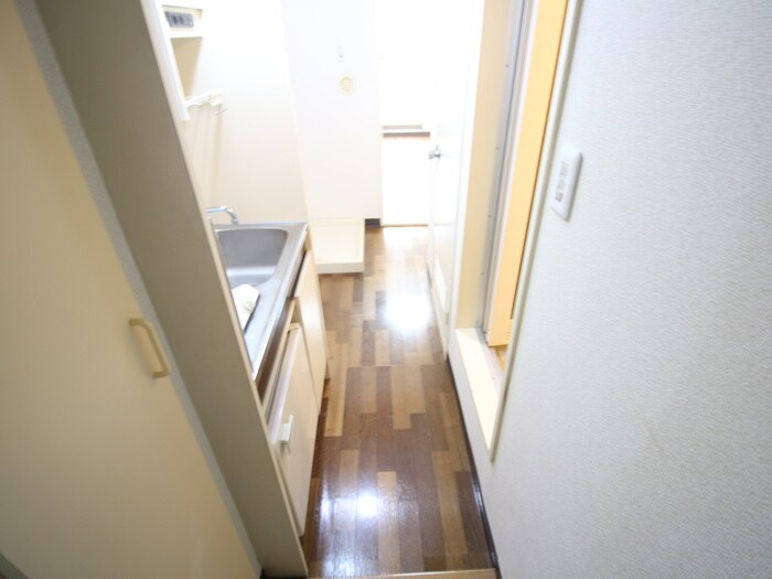 物件内観写真20　(廊下)