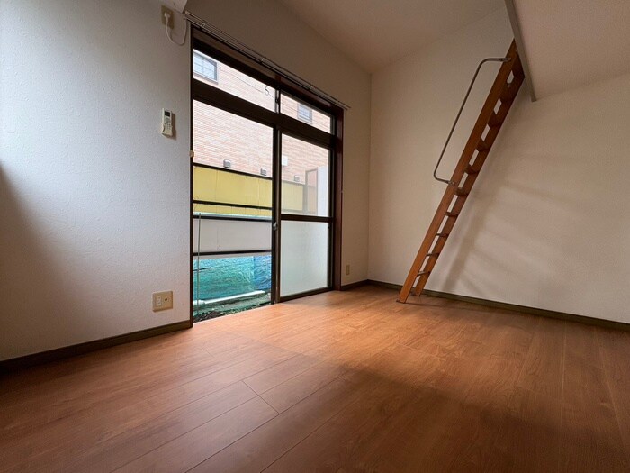 物件内観写真6　(居室)