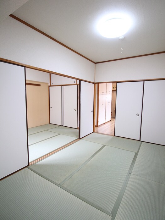 物件内観写真9　(居室)