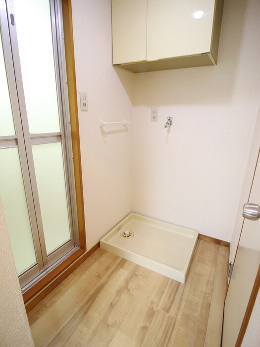 物件内観写真19　(洗濯機置場)