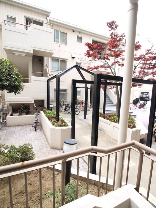 物件内観写真21　(室内からの展望)