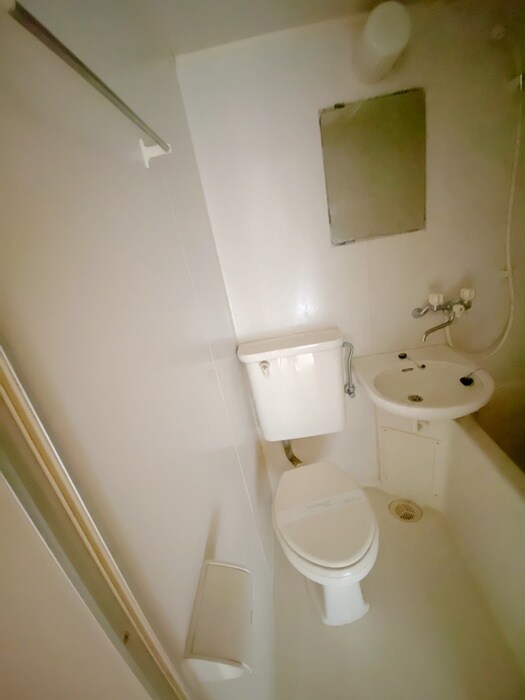 物件内観写真12　(トイレ)