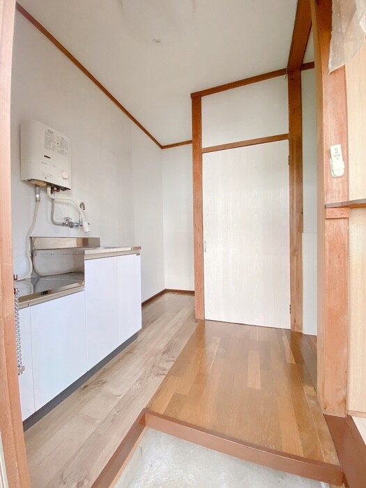 物件内観写真15　(廊下)