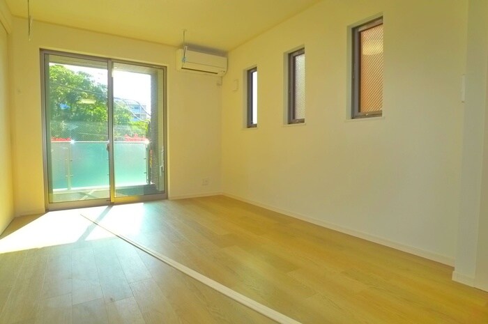 物件内観写真10　(居室)