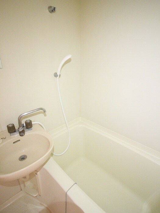 物件内観写真9　(バス／シャワールーム等)