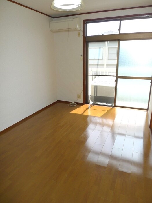 物件内観写真7　(居室)