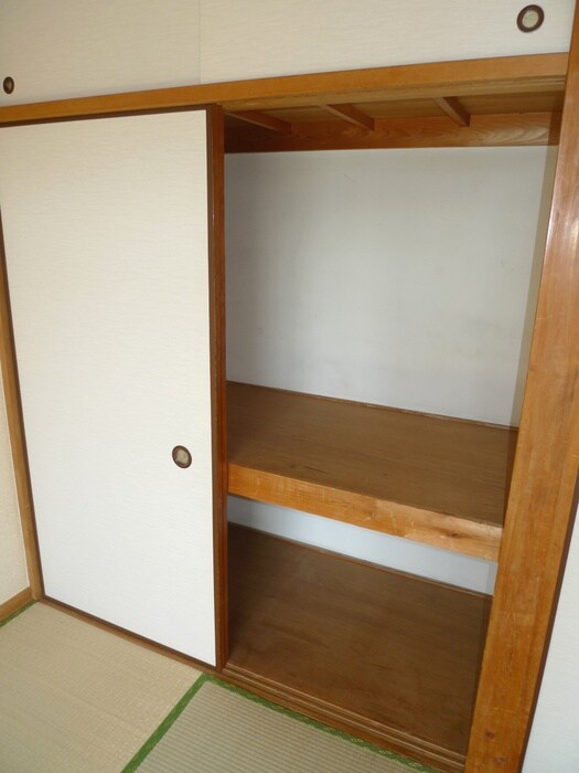 物件内観写真10　(収納)
