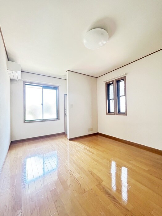 物件内観写真6　(居室)