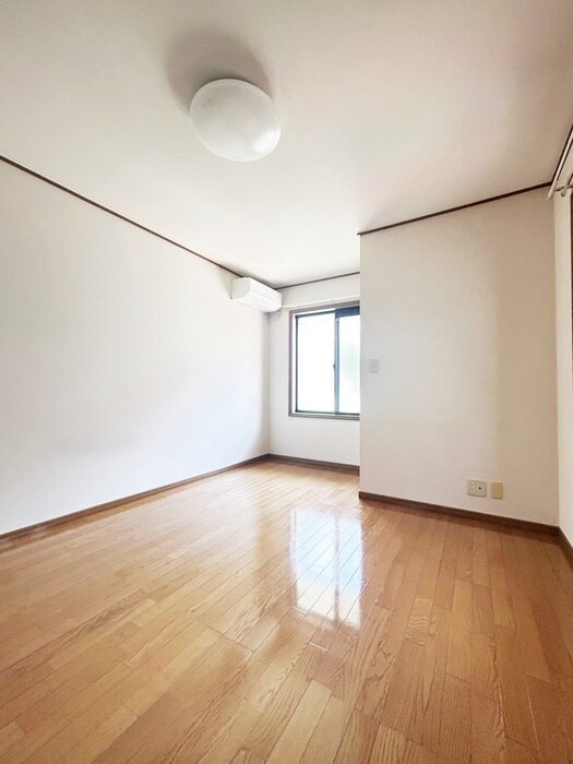 物件内観写真11　(居室)