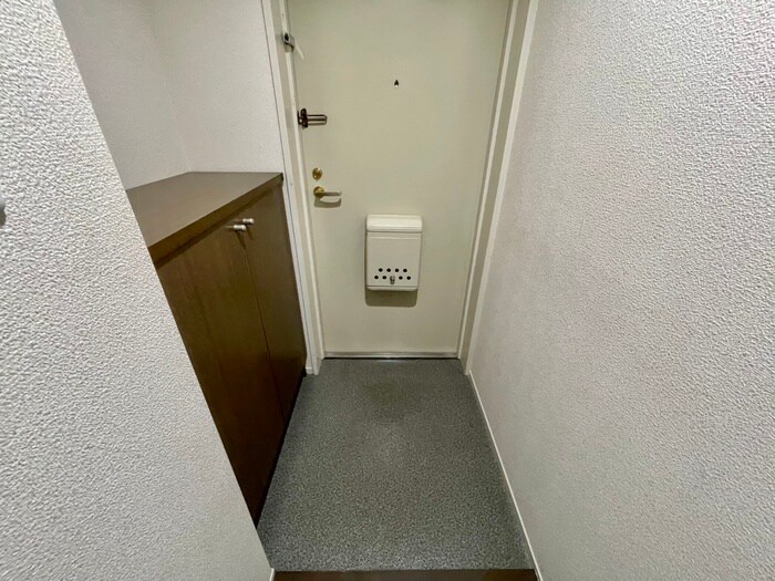 物件内観写真19　(玄関)