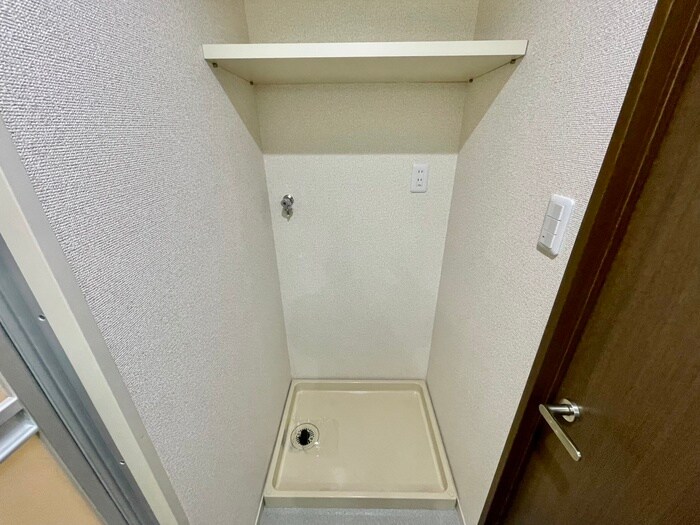 物件内観写真21　(洗濯機置場)