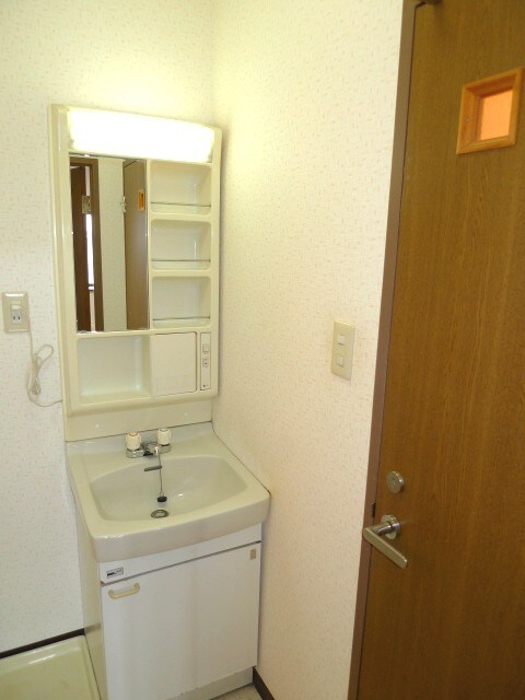 物件内観写真9　(洗面)